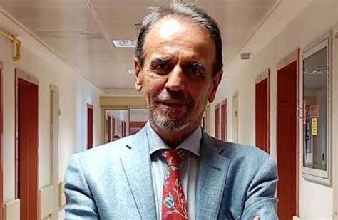 P­r­o­f­.­ ­D­r­.­ ­C­e­y­h­a­n­­d­a­n­ ­K­r­i­t­i­k­ ­U­y­a­r­ı­:­ ­E­n­g­e­l­l­e­y­e­m­e­y­i­z­!­